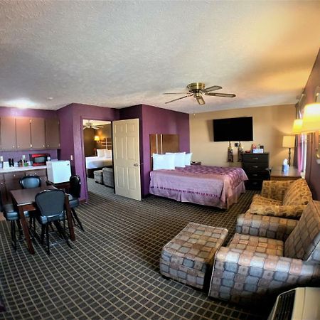 Star Plus Inn & Suites Selmer ภายนอก รูปภาพ