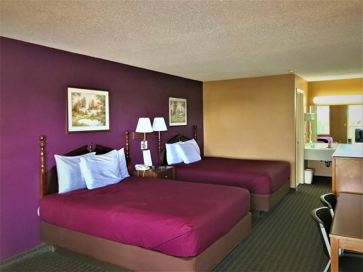 Star Plus Inn & Suites Selmer ภายนอก รูปภาพ