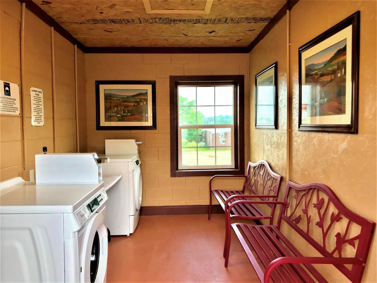 Star Plus Inn & Suites Selmer ภายนอก รูปภาพ