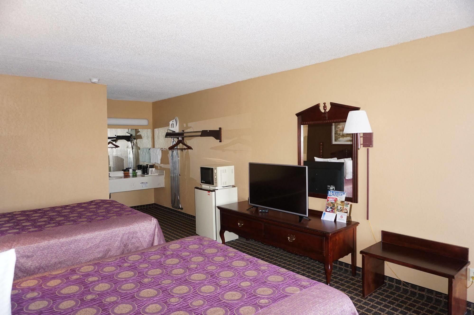 Star Plus Inn & Suites Selmer ภายนอก รูปภาพ