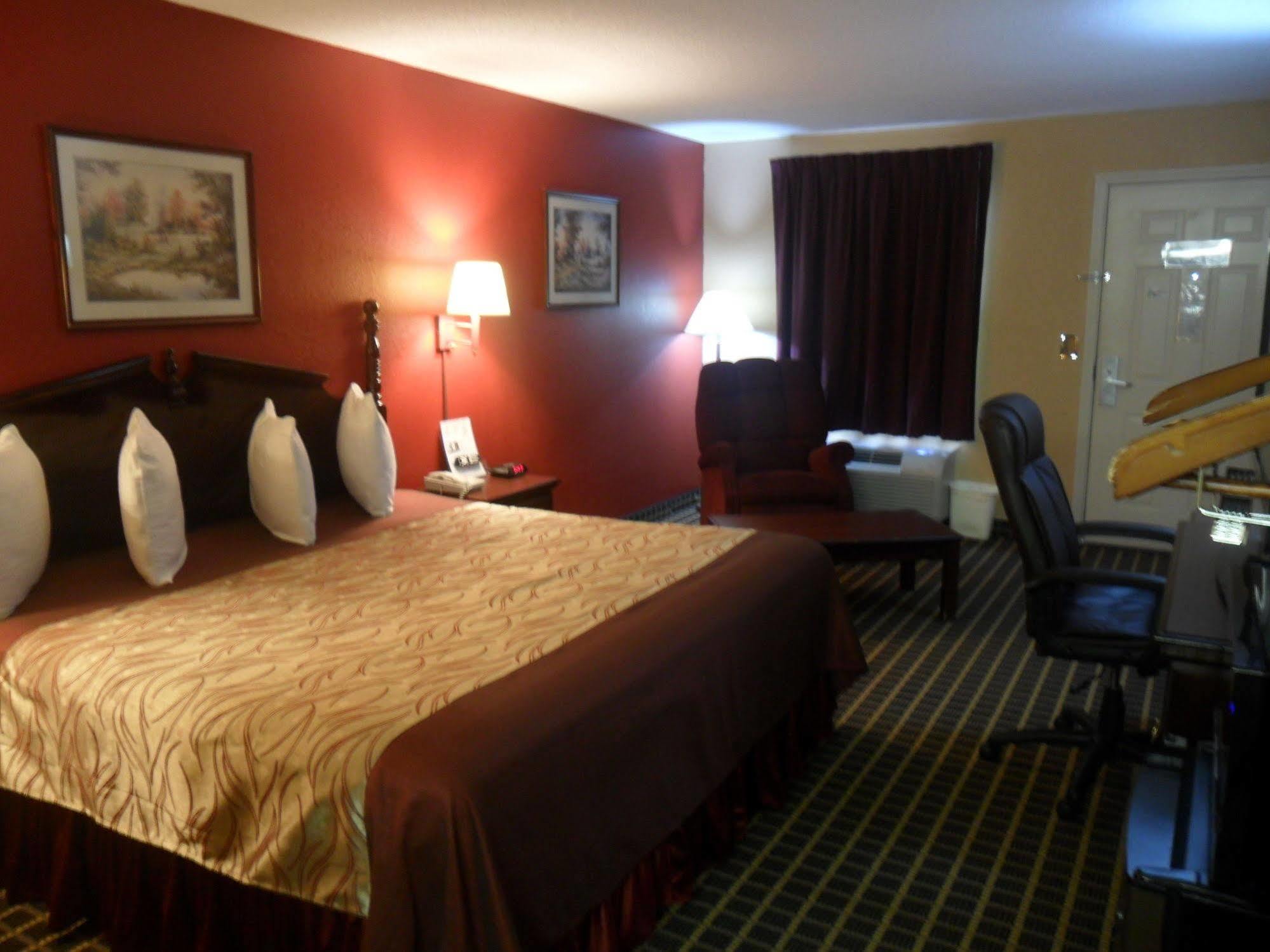 Star Plus Inn & Suites Selmer ภายนอก รูปภาพ