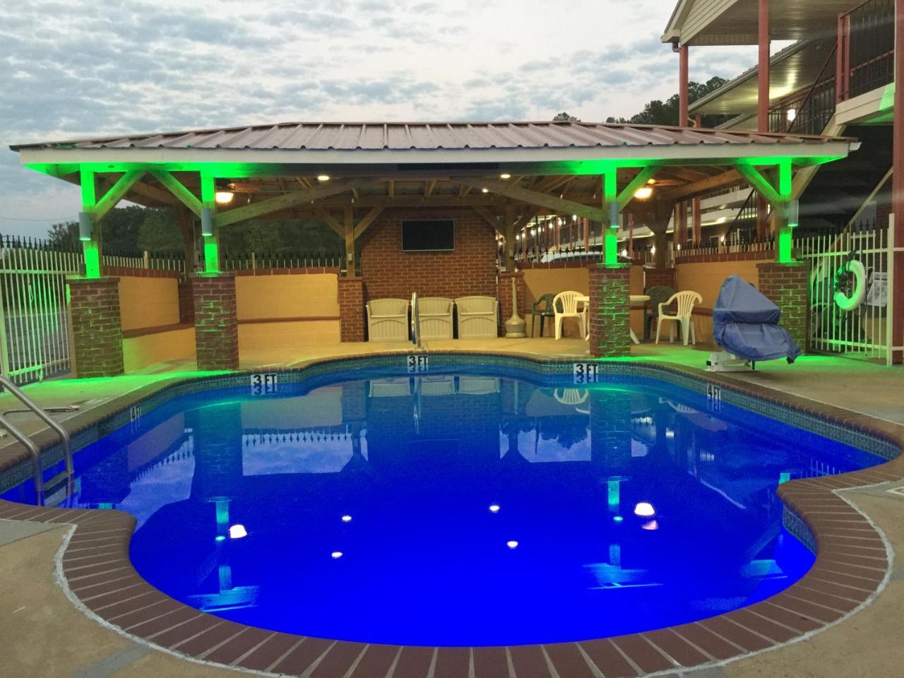 Star Plus Inn & Suites Selmer ภายนอก รูปภาพ