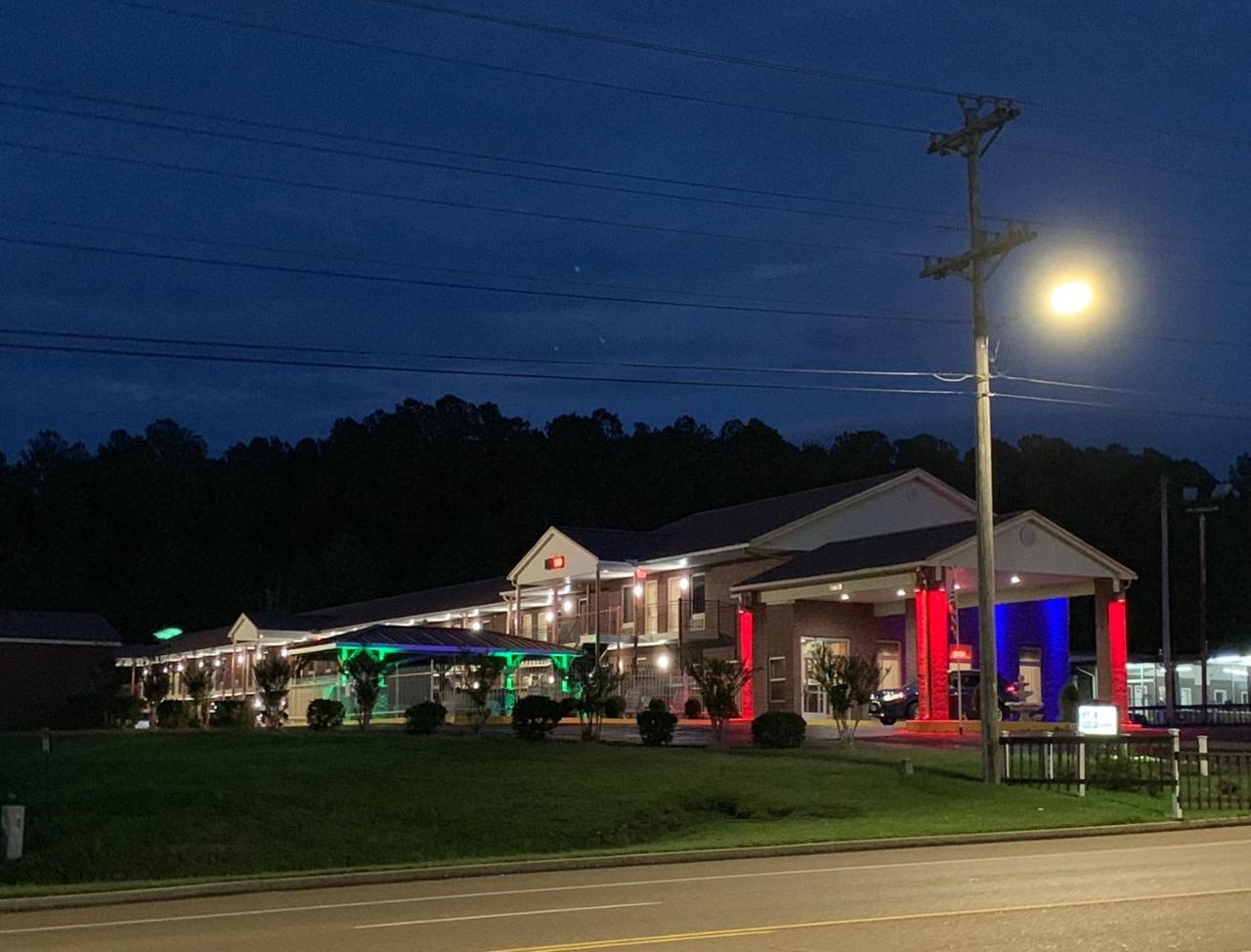 Star Plus Inn & Suites Selmer ภายนอก รูปภาพ