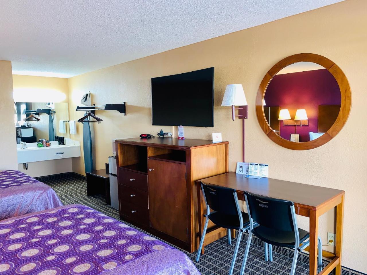 Star Plus Inn & Suites Selmer ภายนอก รูปภาพ