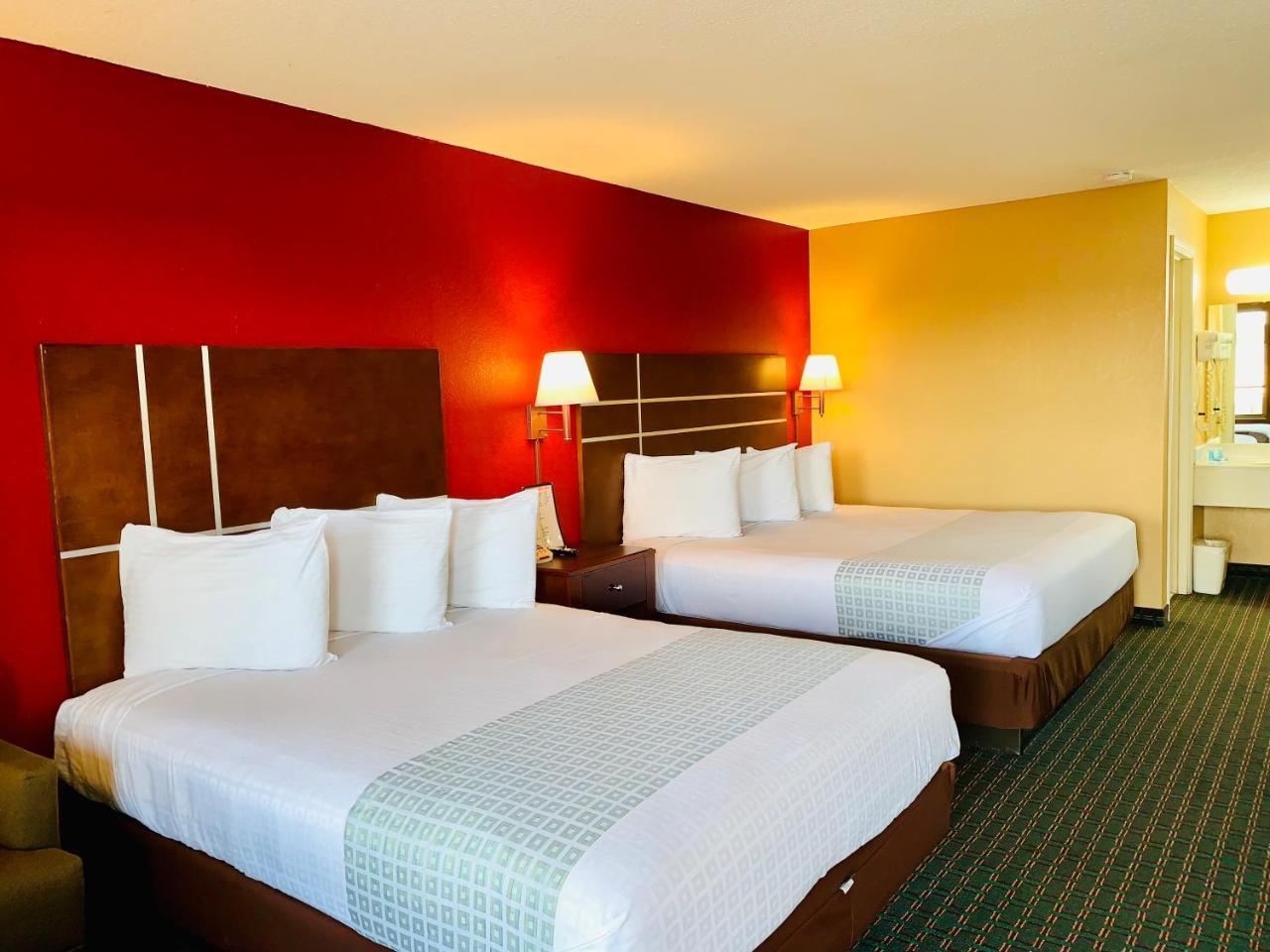 Star Plus Inn & Suites Selmer ภายนอก รูปภาพ