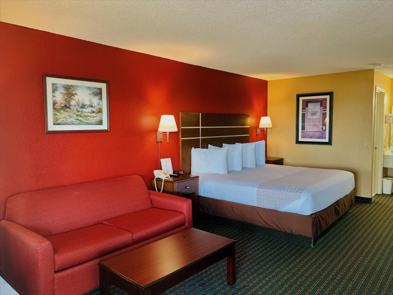 Star Plus Inn & Suites Selmer ภายนอก รูปภาพ