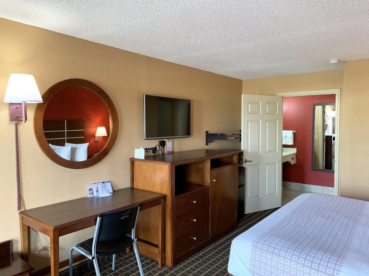 Star Plus Inn & Suites Selmer ภายนอก รูปภาพ