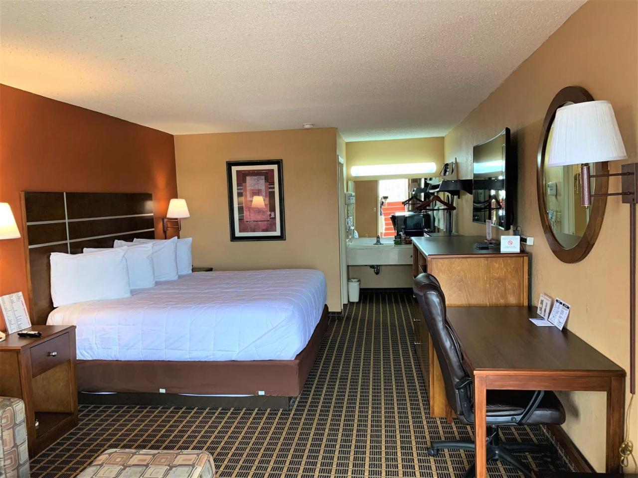 Star Plus Inn & Suites Selmer ภายนอก รูปภาพ