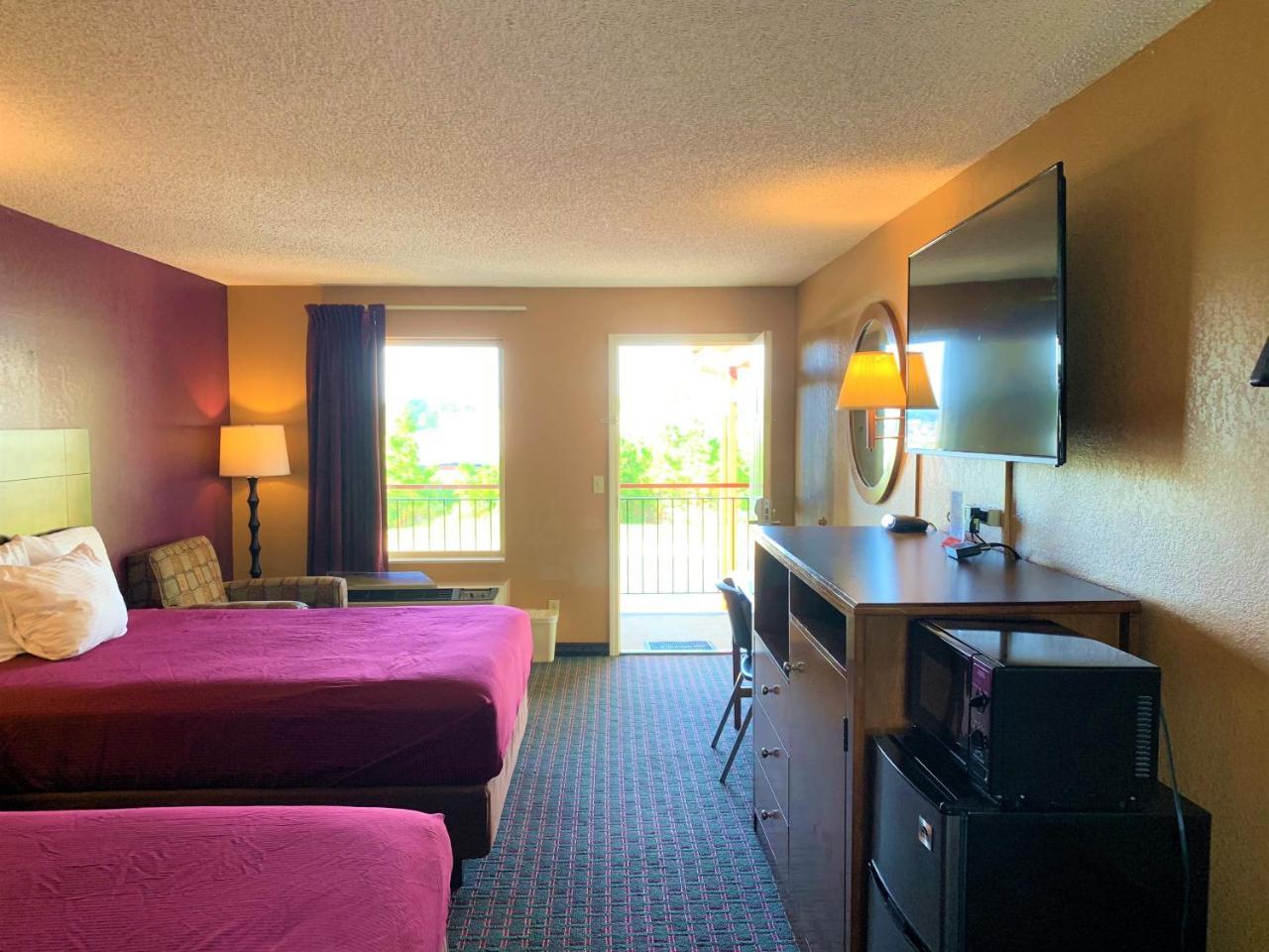 Star Plus Inn & Suites Selmer ภายนอก รูปภาพ