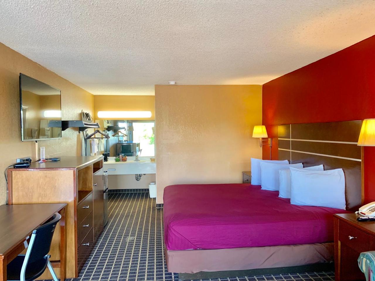Star Plus Inn & Suites Selmer ภายนอก รูปภาพ