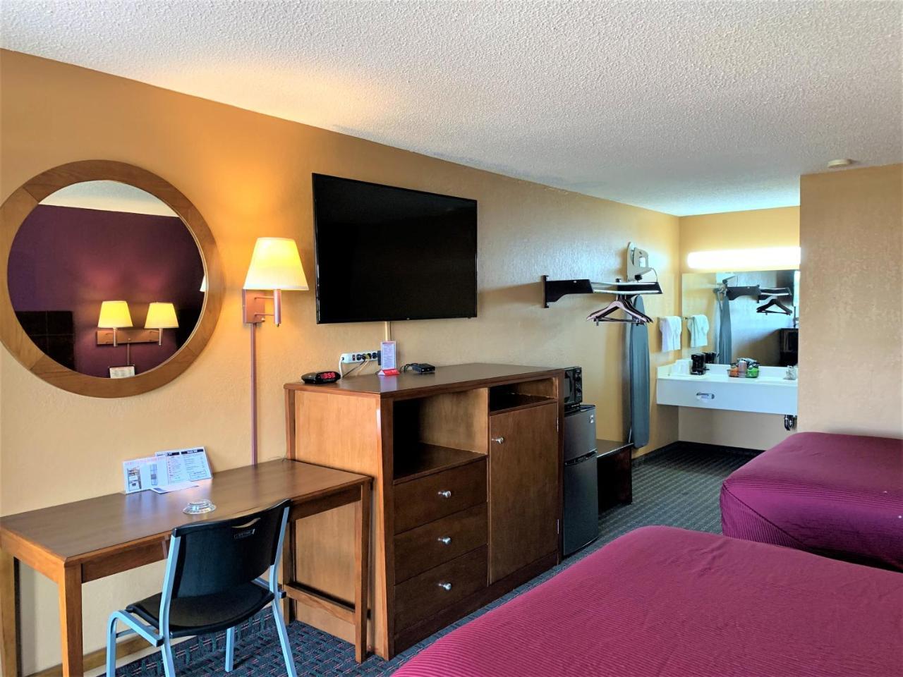 Star Plus Inn & Suites Selmer ภายนอก รูปภาพ