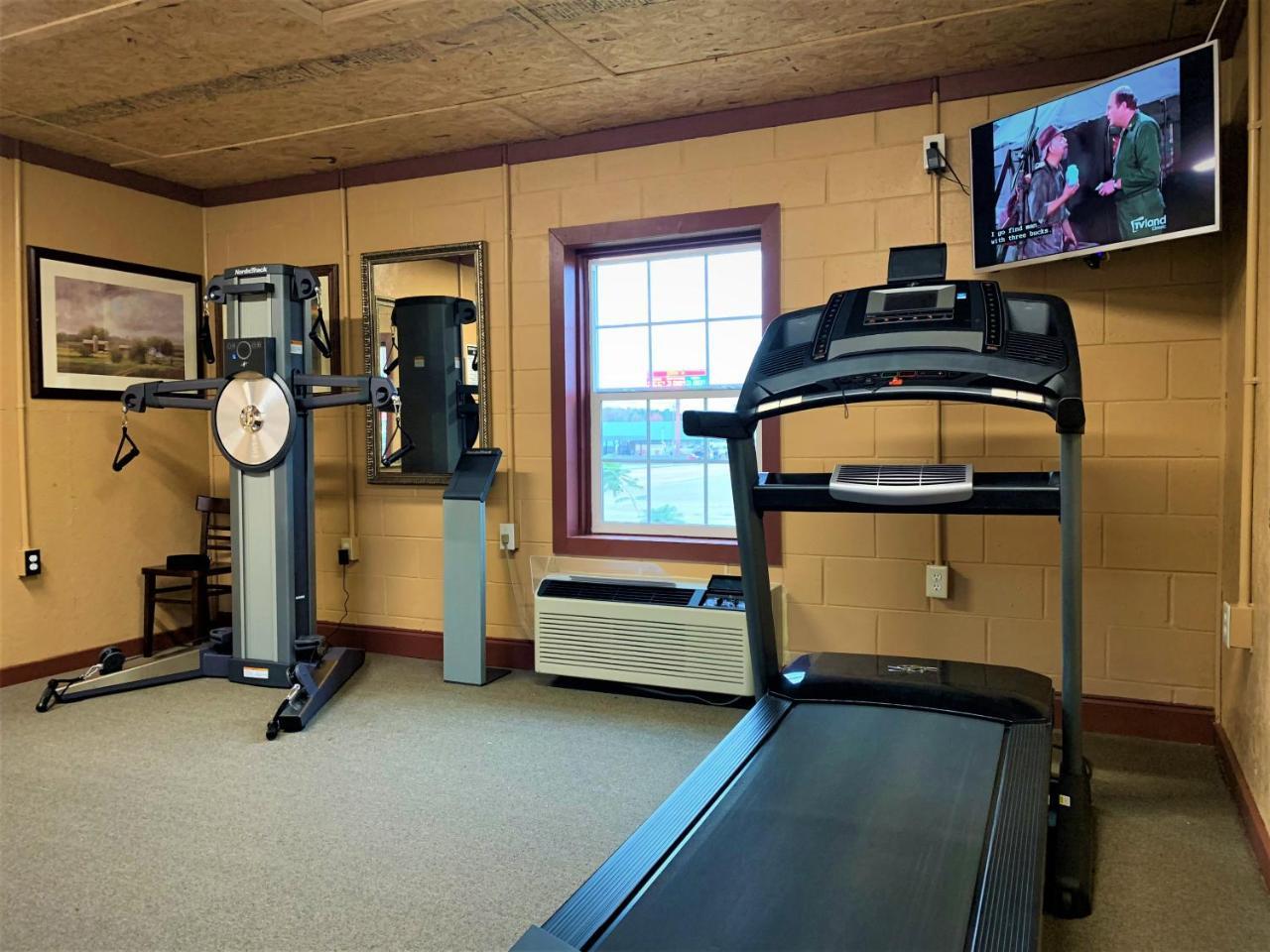 Star Plus Inn & Suites Selmer ภายนอก รูปภาพ