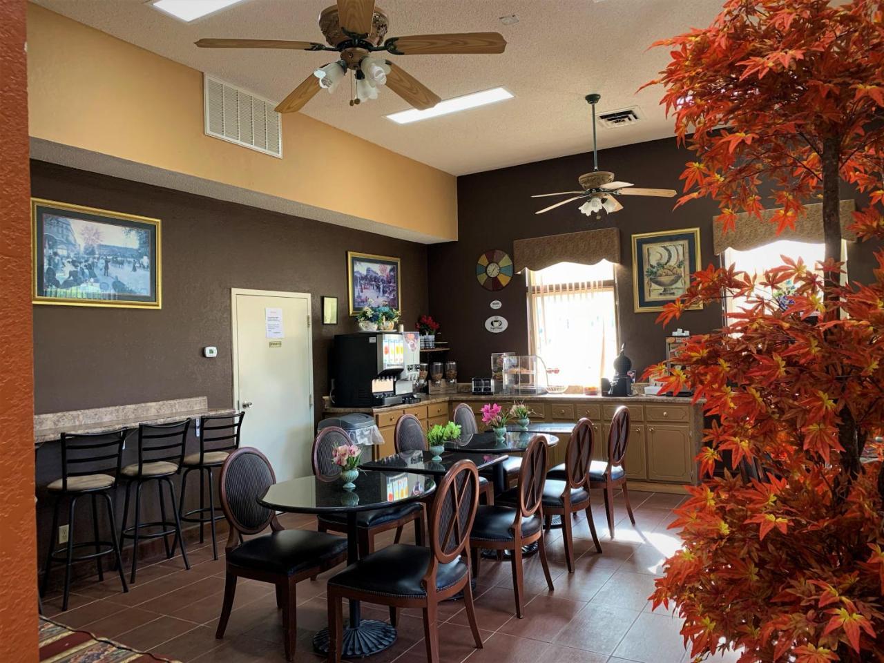 Star Plus Inn & Suites Selmer ภายนอก รูปภาพ